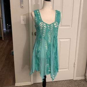 Cover up it is a one size fits all but i think fits anywhere from 2 to 10